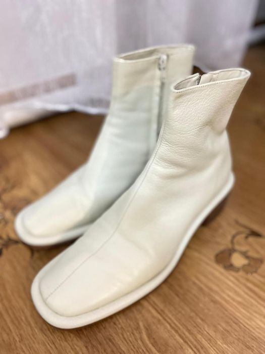 Продам сапоги цвет Айвори