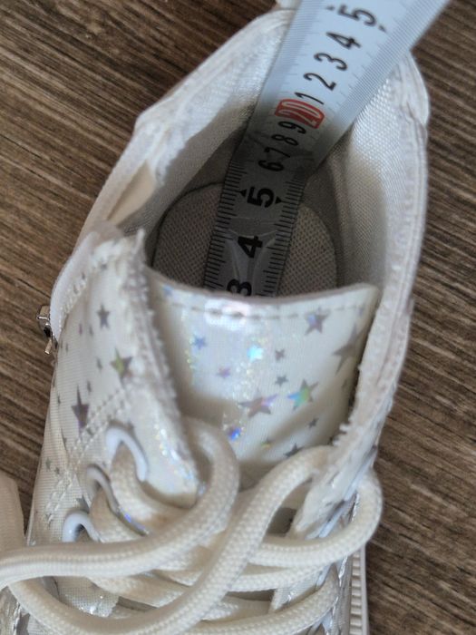 Бежови Детски Боти