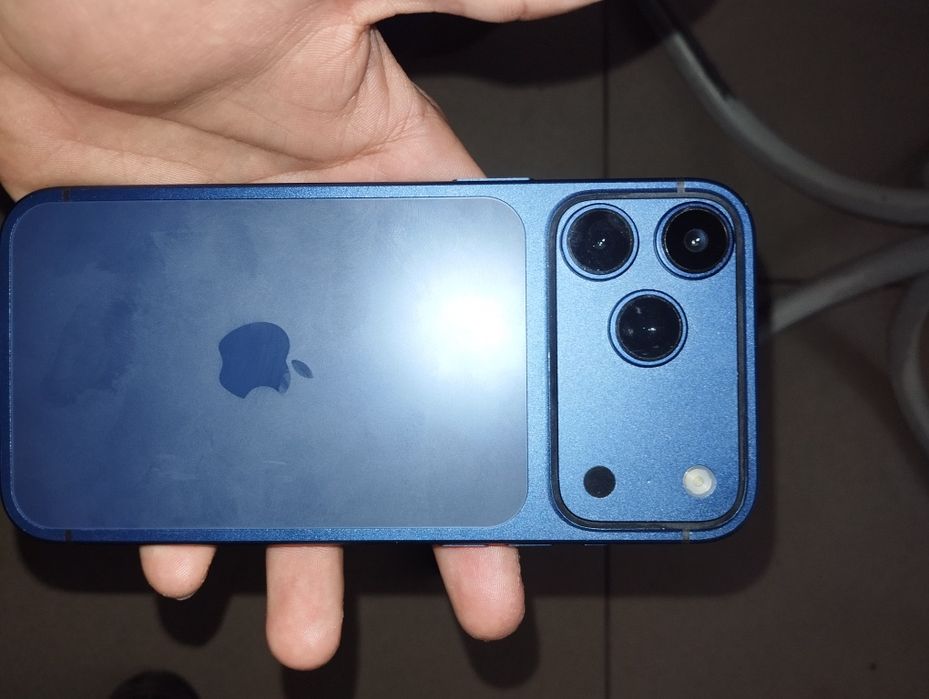 Айфон 17 про мах