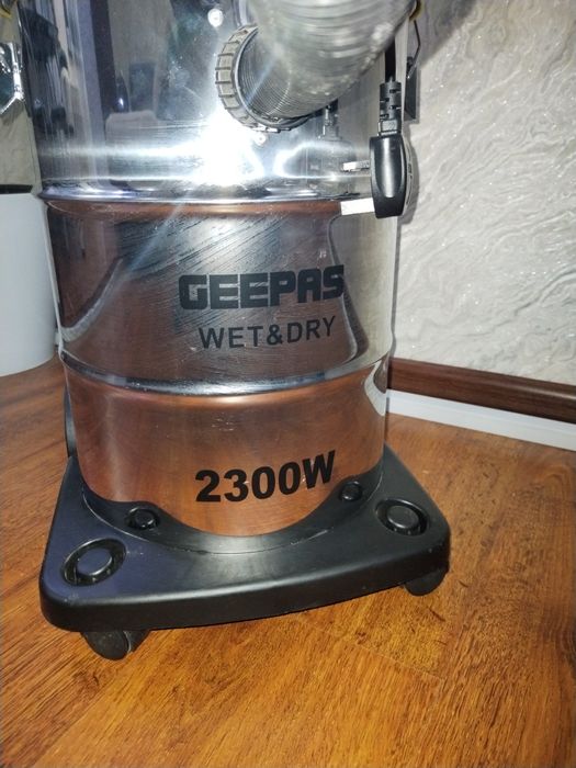 Пылесос, новый. Нержавейка.