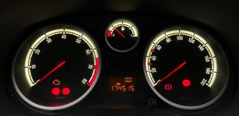 Schimb leduri/ lumini bord !