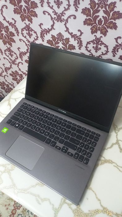 Продам ноутбук AusuVivobook