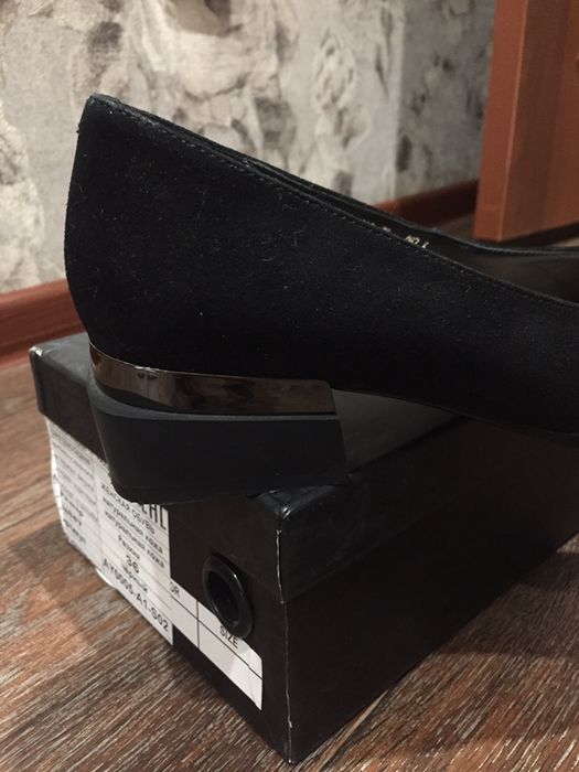 Продам туфли-лодочки