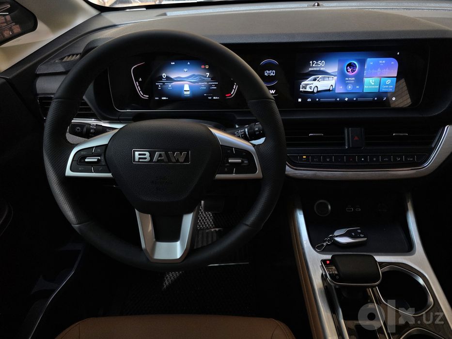 BAW M7 LUXURY 7SEAT (2026) Avtomat — Ideal holatda, atigi 4 300 km!