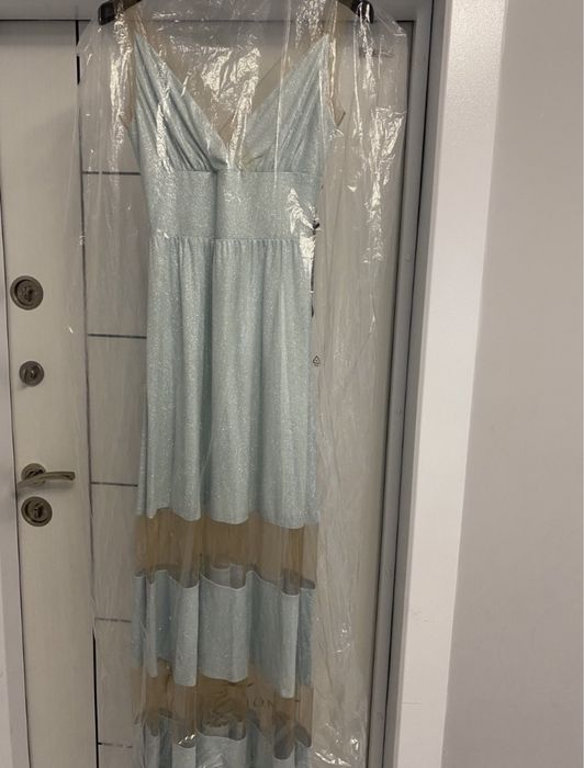 Официална рокля