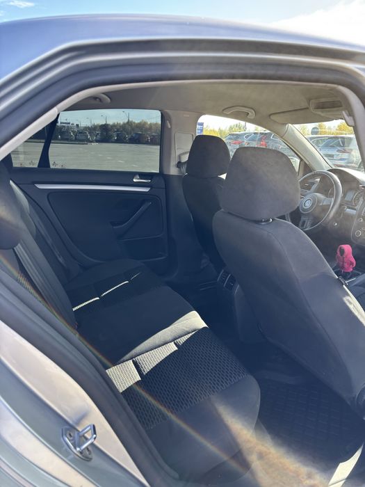 Vând vw jetta euro 5