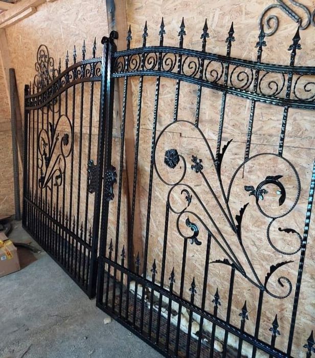 Porti si panouri gard