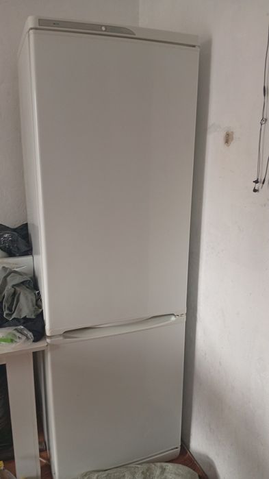 Продам холодильник