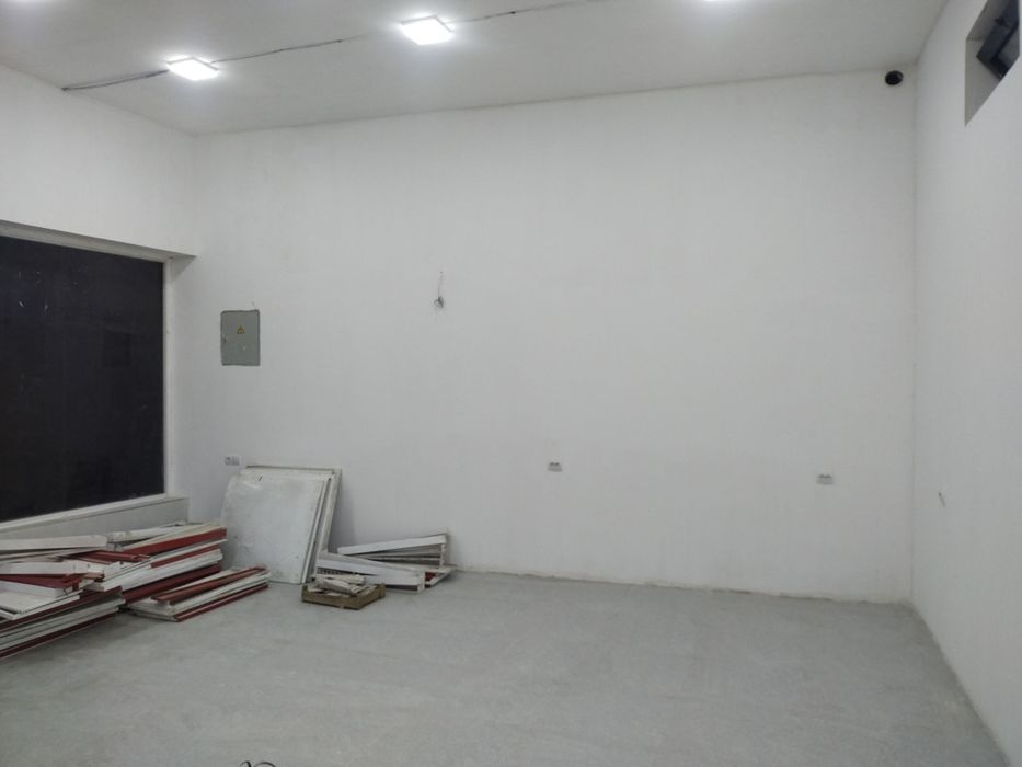 Сдаётся Шайхонтохурский район  Самарканд Дарвоза  Помещение 48 кв.