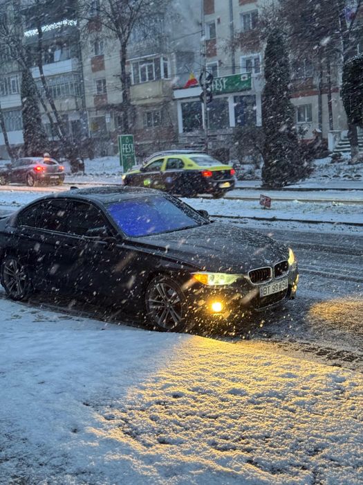 Vând BMW F30 avariat spate
