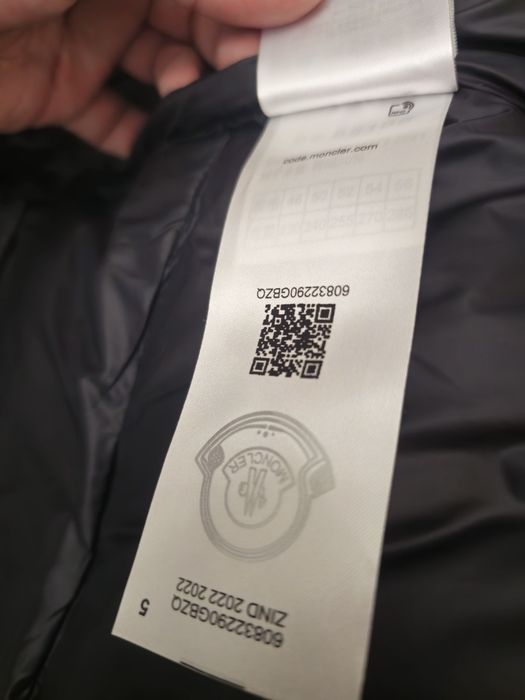 Зимний пуховик Moncler