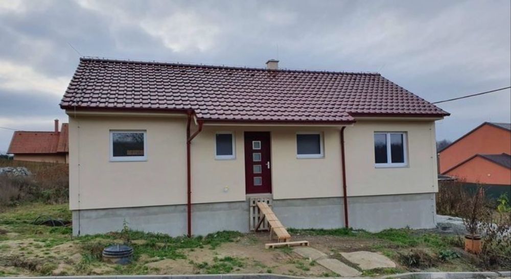 Case pe structura metalica