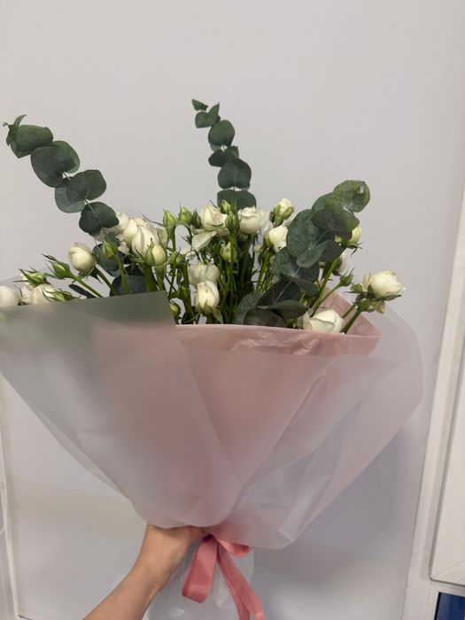 Розы кустовые букет