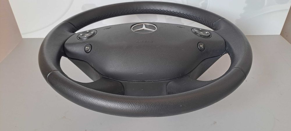 Волан Mercedes W221 ,W216 2009г