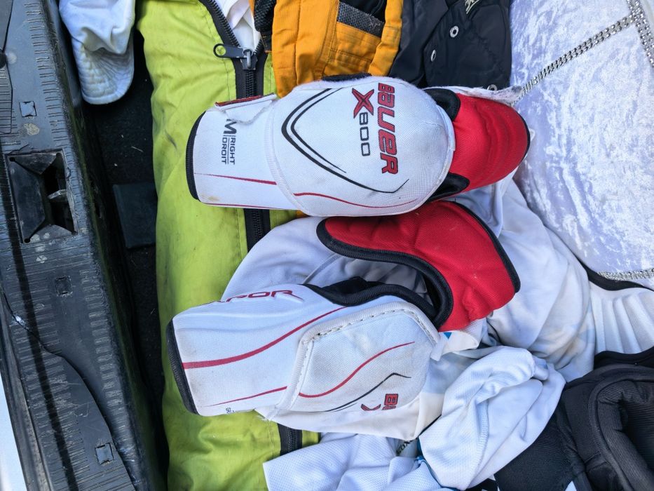 налокотники Bauer Vapor X800.