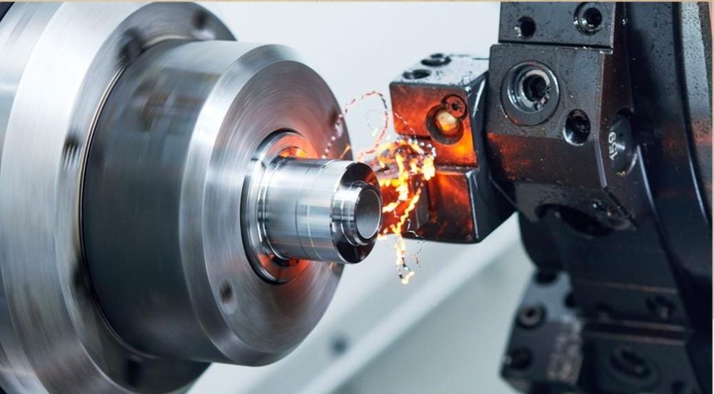 Выполнение токарных работ