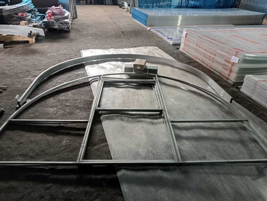 Теплица усиленная из поликарбоната