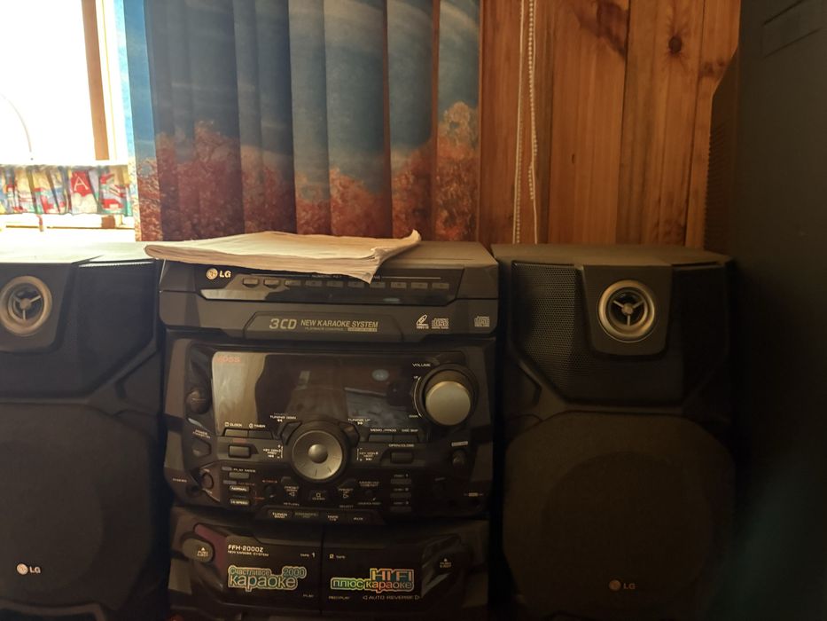 Продам музыкальный центр (караоке)