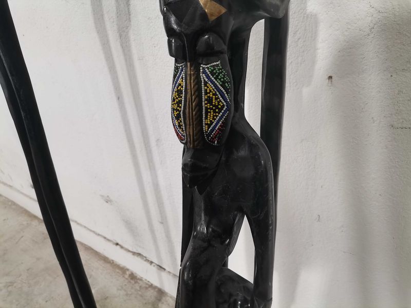 Африканска статуетка - Семейство