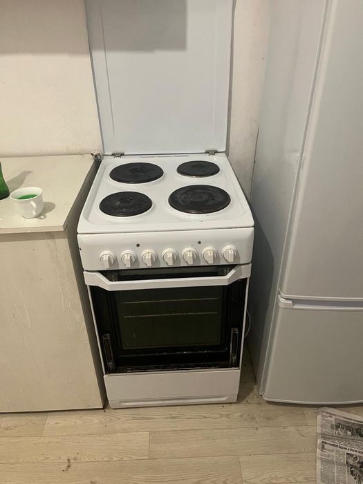 Продается электрическая плита