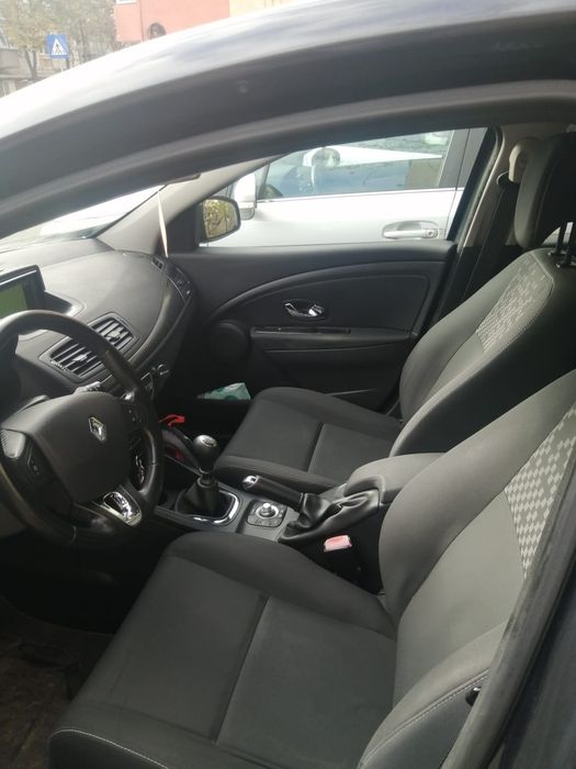 Vând Renault megane 3 facelift 15 dci.