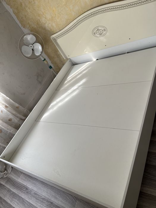 Продам кровать и шкаф