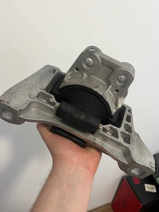 окачване на двигател 2.0tdi volvo/ford