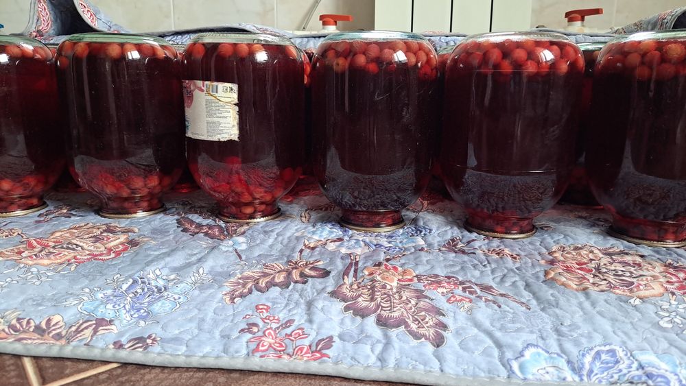 Продаётся компот из вишни