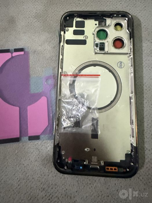 Iponi 14 pro max kanplek kolpis