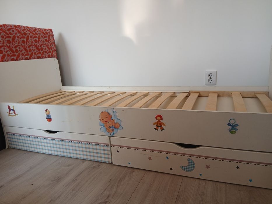 Кровать детскую продам