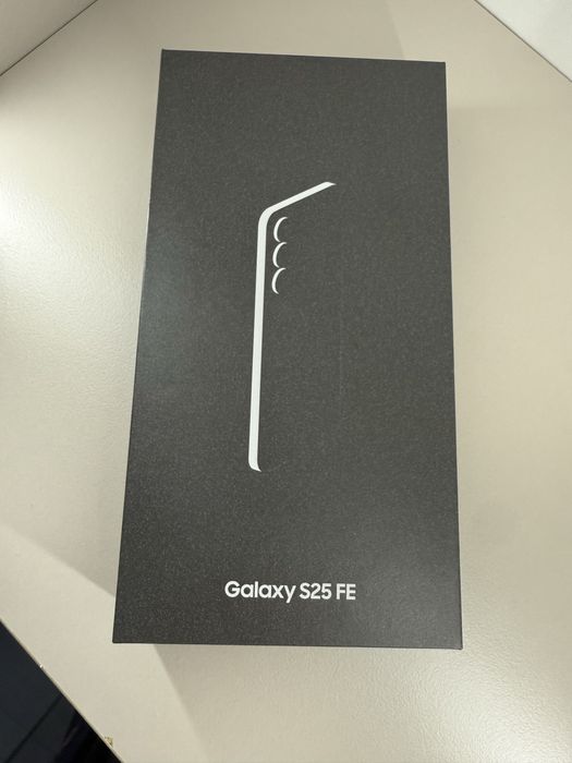 Продам новый Самсунг s 25 FE