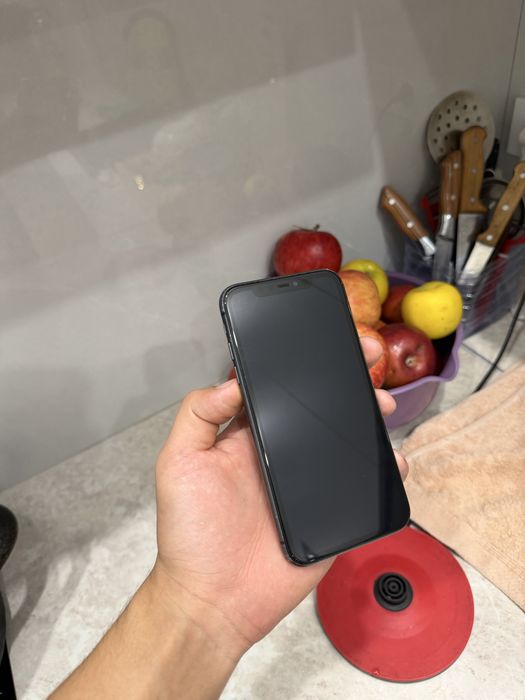 Обменяю Iphone 11 на андроид