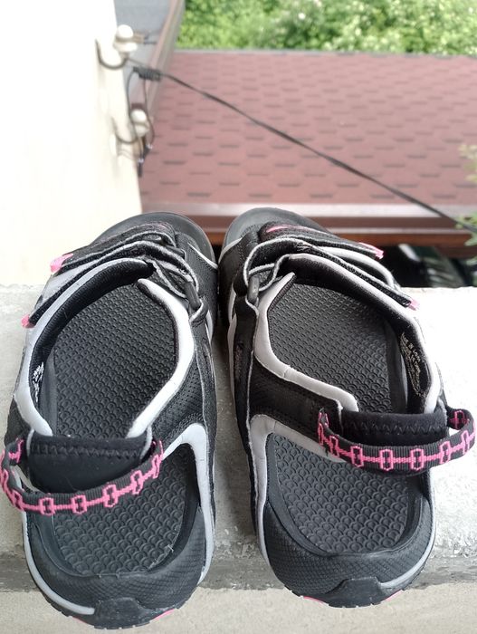 Сандали Nike Santiam 4, номер 36,5