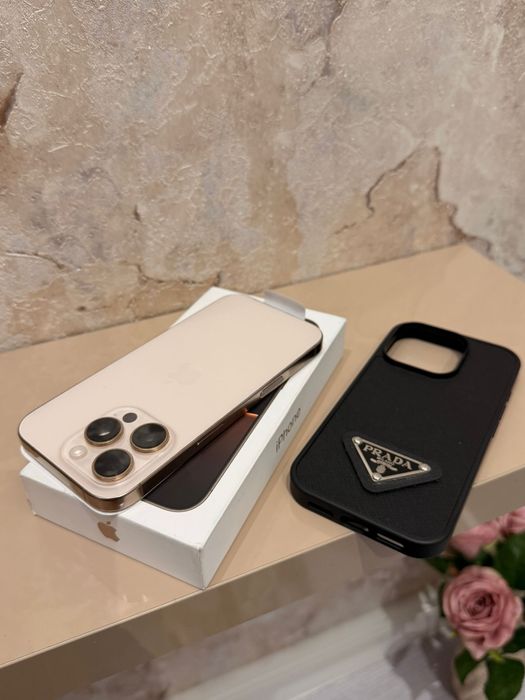 iPhone 16 PRO Desert Titanium