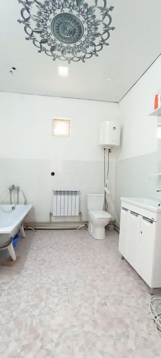 Үй сатылады 4 комнт. Мкр.көктемнен