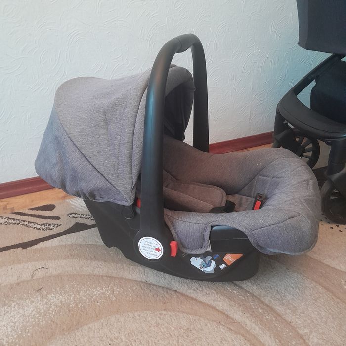 Продам коляску 3в 1. Зима - Лето