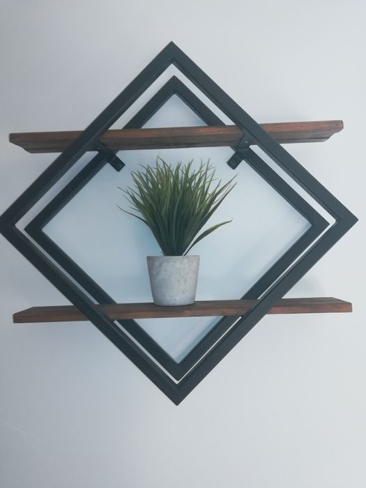 Изработвам етажерки