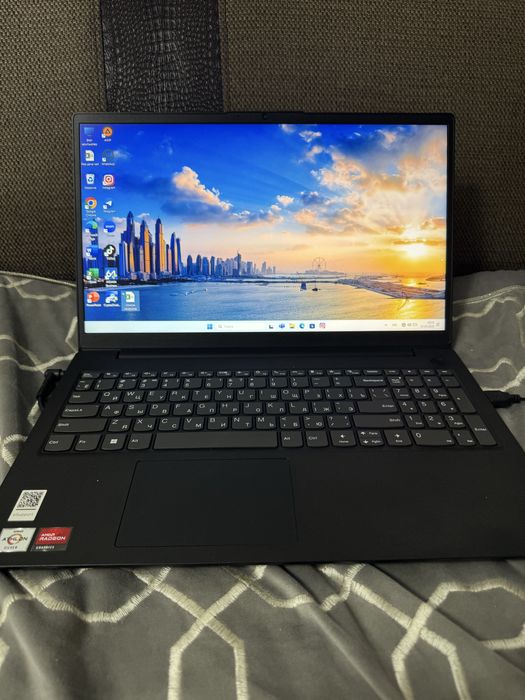 Продается ноутбук Lenovo