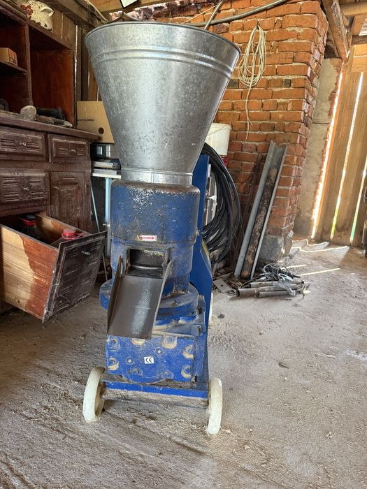 De vanzare presa peleti rumegus