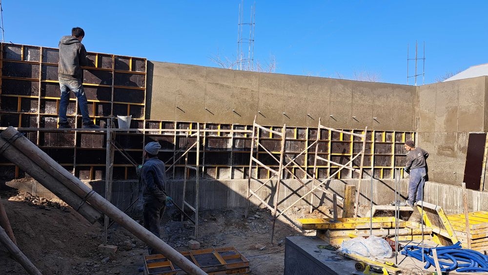 Karmeksda beton quyish