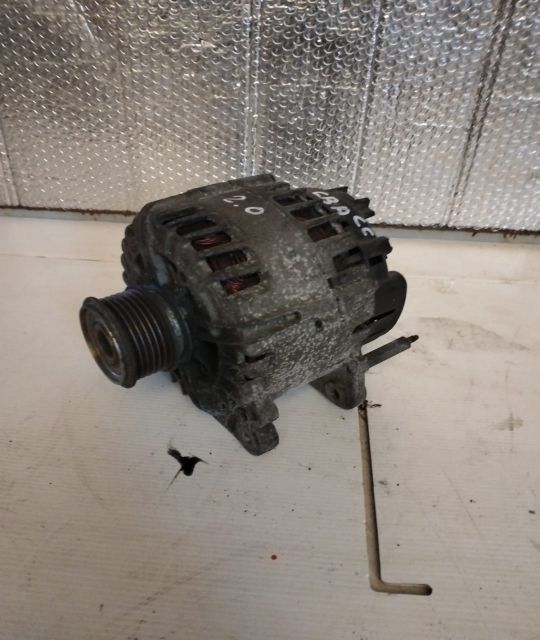 Alternator 2l 03L903023E Skoda Octavia prima generatie (facelift) ser