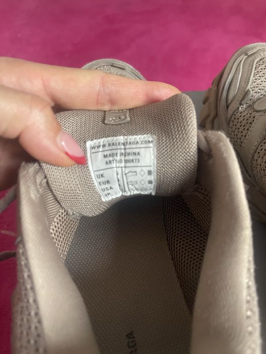 Baleciaga track 3