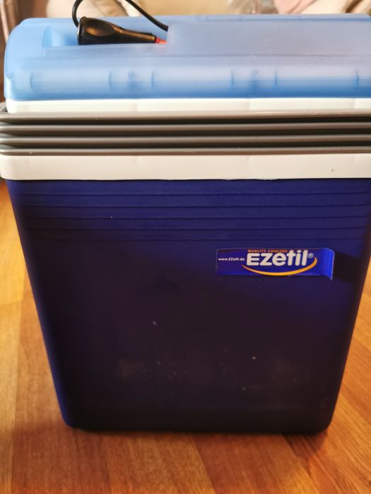 Lada frigorifica 12V