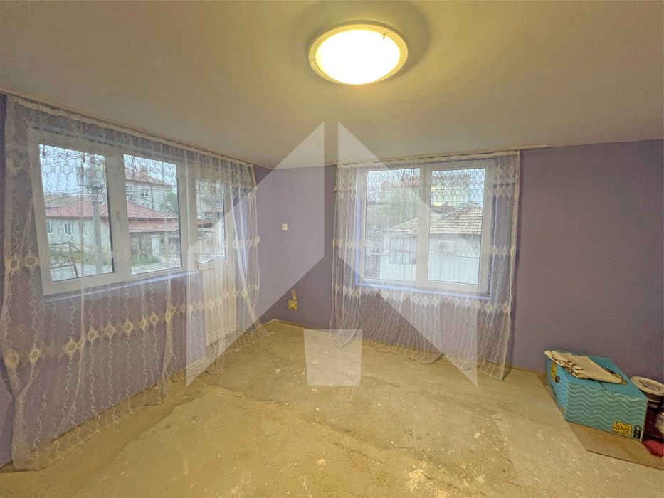 Продава се Етаж от къща в Нови пазар - 85 кв.м за 360 €/кв.м - Снимка #12