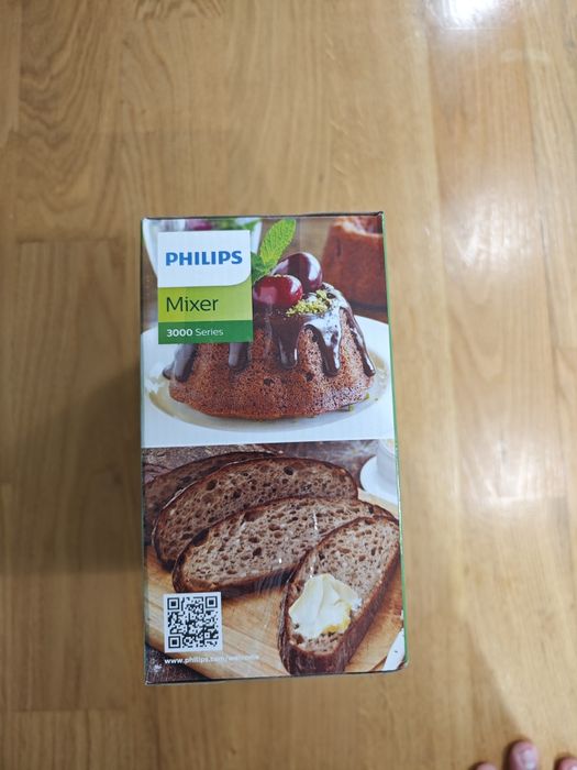 Продавам нов миксер philips HR3705/00, 300W, 5 скорости, турбо бутон