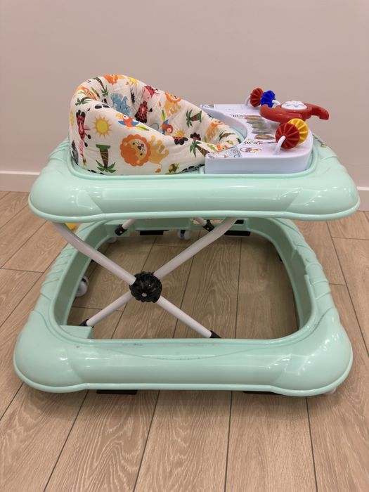 Проходилка + подарък  колан за прохождане