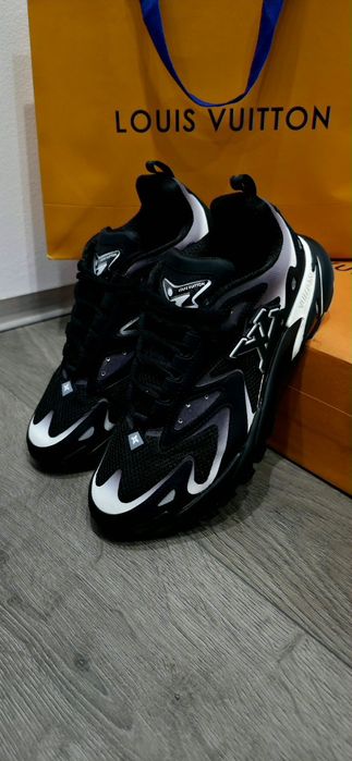 Louis vuitton sneakers black