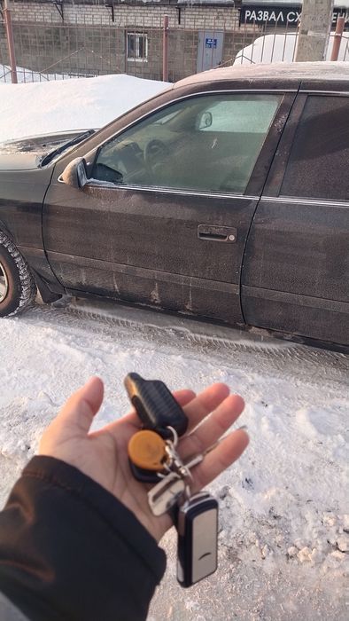 Продам тойота камри 25