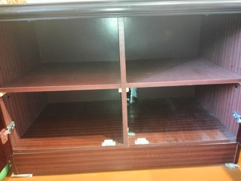 Тумбочка под телевизор