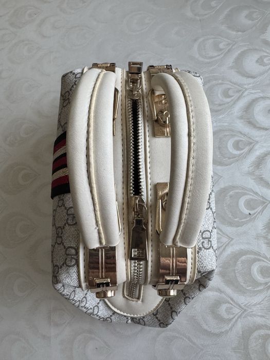 Продам  женские сумки